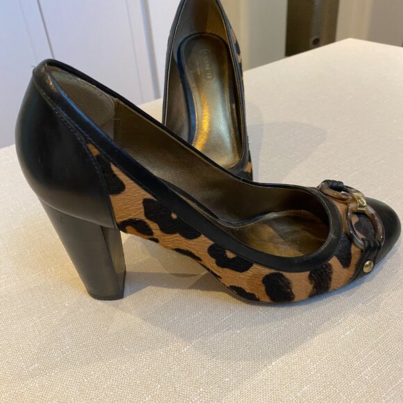 Coach Vintage Leopard Pumps w Tortoise Buckles - Picture 3 of 3